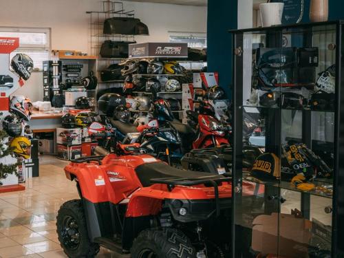 PRODEJNA A SERVIS ATV MOTO CHEB